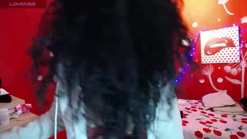 Maite online show from October 21, 11:25 am