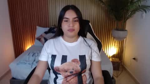 maite saens online show from January 14, 2:19 am