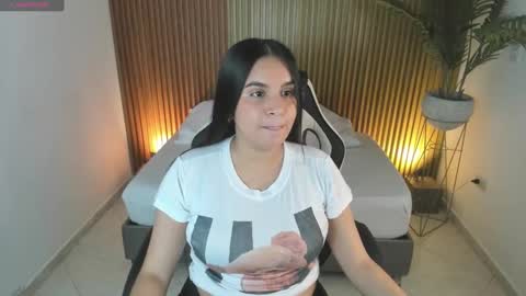 maite saens online show from February 13, 7:21 pm