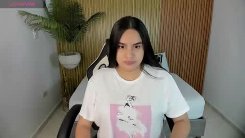 maite saens online show from January 7, 2:31 am