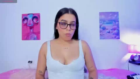 mai  online show from October 9, 7:18 pm