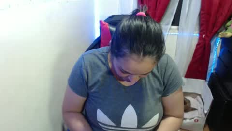 Snapshot of maitte_22 chatting on January 22, 2:37 am Hello friends Im on another account online show from January 22, 2:37 am