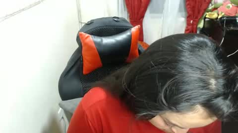 Snapshot of maitte_22 chatting on January 20, 1:28 am Hello friends Im on another account online show from January 20, 1:28 am