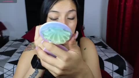 Snapshot of majuu__ chatting on February 10, 12:39 pm Celeste Bonet online show from February 10, 12:39 pm