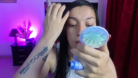 Snapshot of majuu__ chatting on December 5, 12:11 pm Celeste Bonet online show from December 5, 12:11 pm