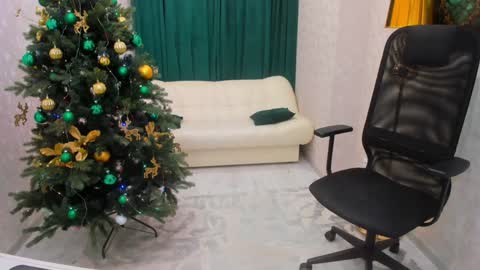 Chloe online show from December 24, 3:27 am