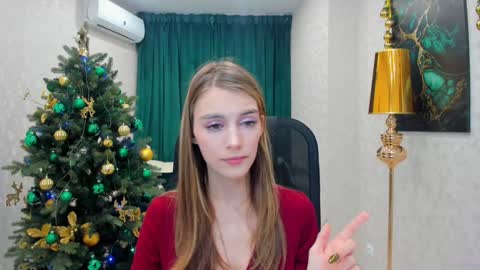 Chloe online show from December 30, 3:36 am