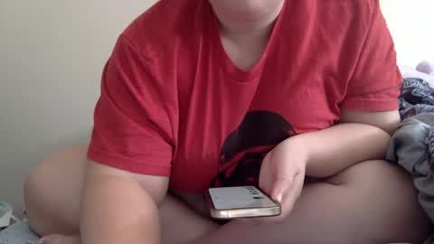 makemesquirt06 online show from September 18, 7:34 pm