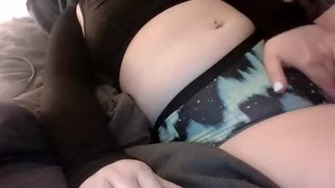 makemewatch online show from December 4, 3:53 am