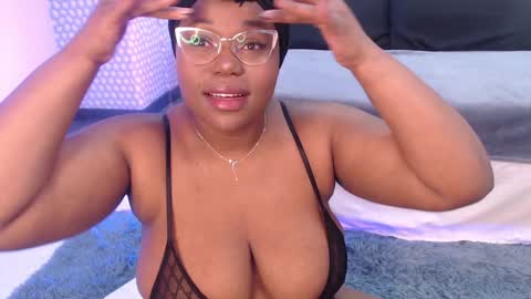 Snapshot of makena_gh chatting on January 7, 3:24 am makena online show from January 7, 3:24 am