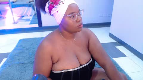 Snapshot of makena_gh chatting on January 20, 3:48 am makena online show from January 20, 3:48 am