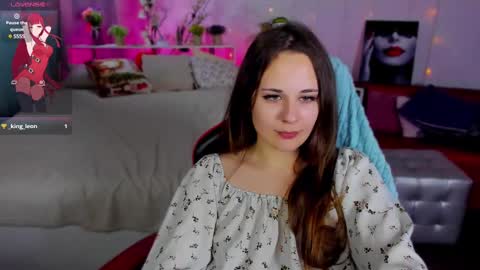 Snapshot of makima_lee chatting on February 22, 1:55 pm Makima online show from February 22, 1:55 pm