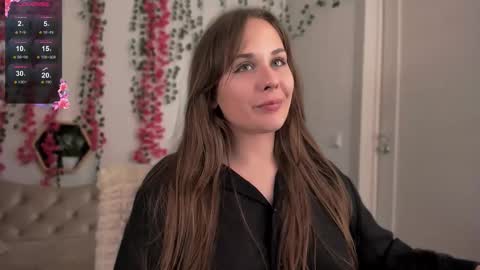 Snapshot of makima_lee chatting on September 12, 8:38 pm Makima online show from September 12, 8:38 pm