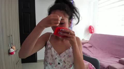 Snapshot of mal_norma chatting on February 4, 4:29 pm Mal Norma online show from February 4, 4:29 pm