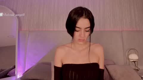Snapshot of malena_angel_ chatting on September 15, 8:05 pm Malena Angel online show from September 15, 8:05 pm
