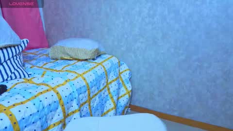 Malia foox online show from December 14, 8:03 pm