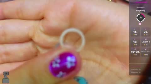 Snapshot of malicia_witch_ chatting on December 24, 5:27 am Mar Alicia Rosie v A L I C I A W I T C - Meg Cherie online show from December 24, 5:27 am