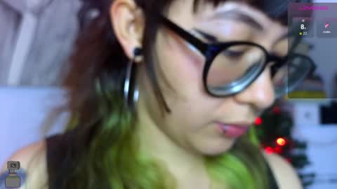 Snapshot of malicia_witch_ chatting on December 30, 9:08 pm Mar Alicia Rosie v A L I C I A W I T C - Meg Cherie online show from December 30, 9:08 pm
