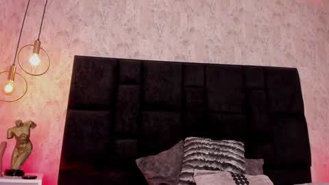 Snapshot of mallory_dietlinde chatting on February 6, 5:25 am mallory_dietlinde online show from February 6, 5:25 am