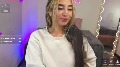 Snapshot of malory_tay chatting on September 26, 7:55 pm Malory online show from September 26, 7:55 pm