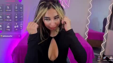 Snapshot of malory_tay chatting on September 23, 8:18 pm Malory online show from September 23, 8:18 pm