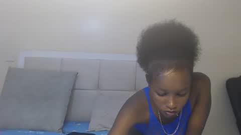 Snapshot of mamaapussy chatting on February 11, 12:36 pm mamaa online show from February 11, 12:36 pm