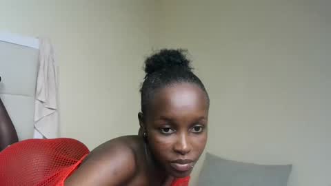 Snapshot of mamaapussy chatting on February 21, 10:59 pm mamaa online show from February 21, 10:59 pm