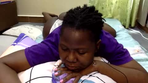 Snapshot of mamasita2023 chatting on September 26, 10:13 am mamasita2023 online show from September 26, 10:13 am