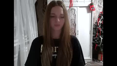 Mamie Trish online show from December 4, 9:35 pm