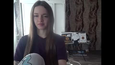 Mamie Trish online show from February 18, 9:32 am