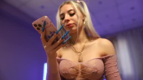 Anto Lovense is Active My pleasure is in your hands Private is Open online show from December 14, 8:13 am