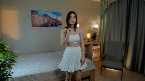 Mia online show from September 14, 12:14 pm