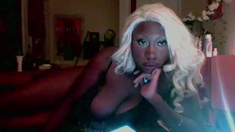 manicpixiedreamgirl__ online show from September 17, 3:15 am