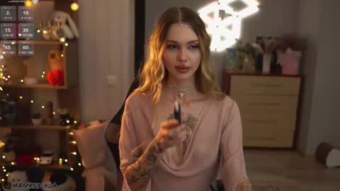 Snapshot of manifreyja chatting on October 7, 5:39 pm Amelie online show from October 7, 5:39 pm