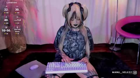 manu  velezz   Help me to get to 100 thumbs ups Tip 25tks  Rate me  online show from March 27, 5:20 am