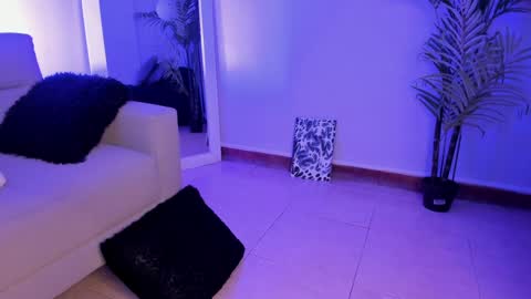 Manu Velez  online show from December 2, 1:34 pm