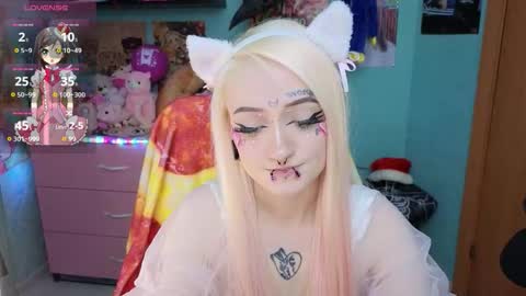 Manuela online show from February 13, 7:04 pm