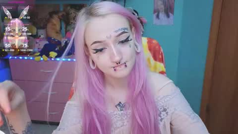 Manuela online show from October 5, 8:47 pm