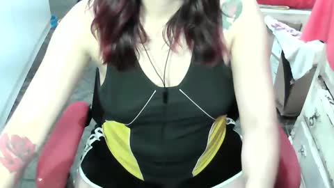 Manu Escarlate online show from March 15, 7:43 am