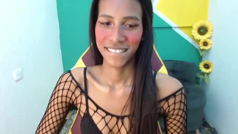 Snapshot of mara_summer chatting on January 17, 2:18 pm Mara 3 online show from January 17, 2:18 pm