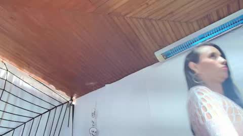 maraa_x online show from November 1, 12:42 pm