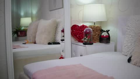  Mara  online show from September 25, 9:12 pm