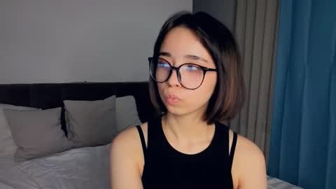 Melissa online show from September 14, 3:43 pm