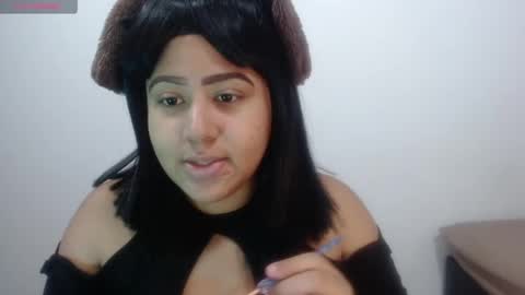 Snapshot of marasilk chatting on September 17, 12:36 pm Mara Silk online show from September 17, 12:36 pm