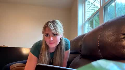 Marci Wallace online show from November 13, 7:13 pm