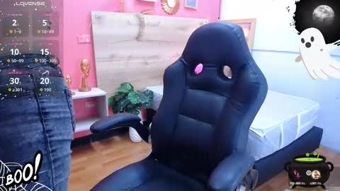 Snapshot of margare_scarlett chatting on October 14, 12:08 pm margare_scarlett online show from October 14, 12:08 pm