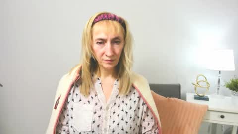 margaretmature online show from February 21, 1:22 pm