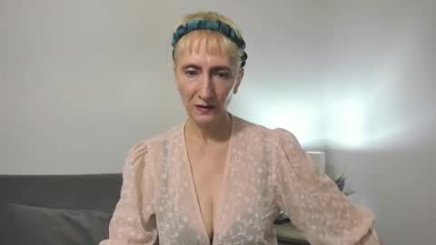 margaretmature online show from September 19, 12:04 pm