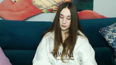 margarettii online show from February 14, 7:49 am