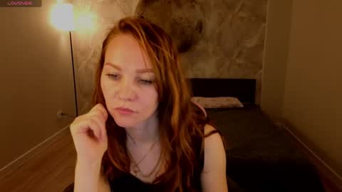 Margo Kellly online show from May 13, 1:44 am